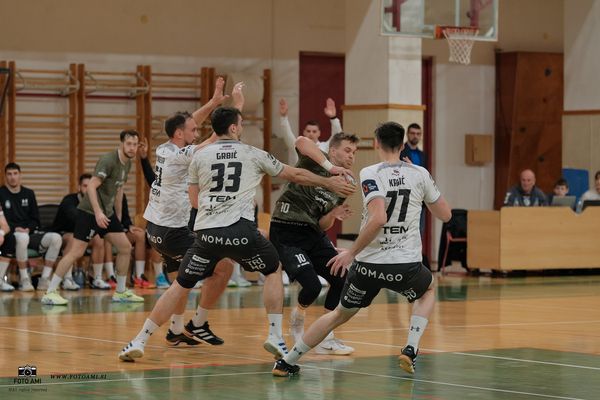 rk-kk-vs-rk-tt-540D45084D-8D20-B2F6-7249-0AD5BCD0720B.jpg